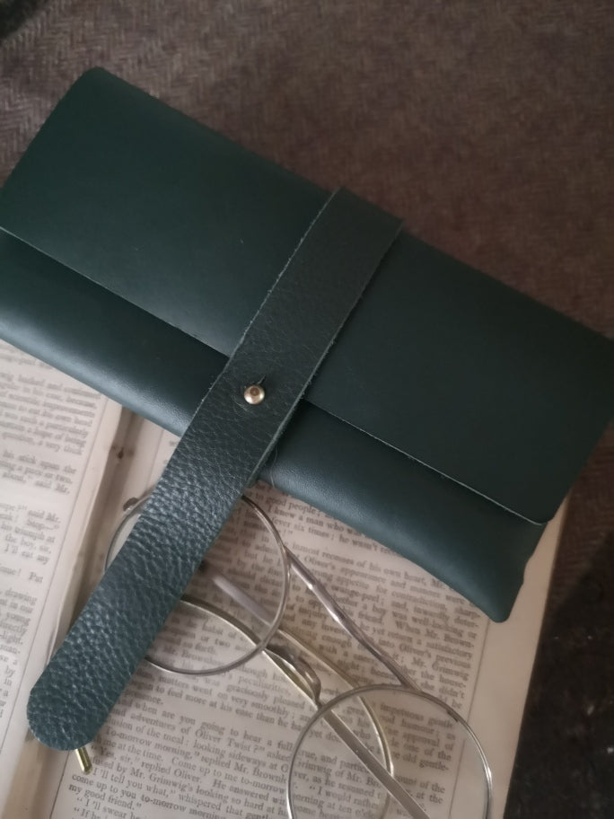 Glasses case