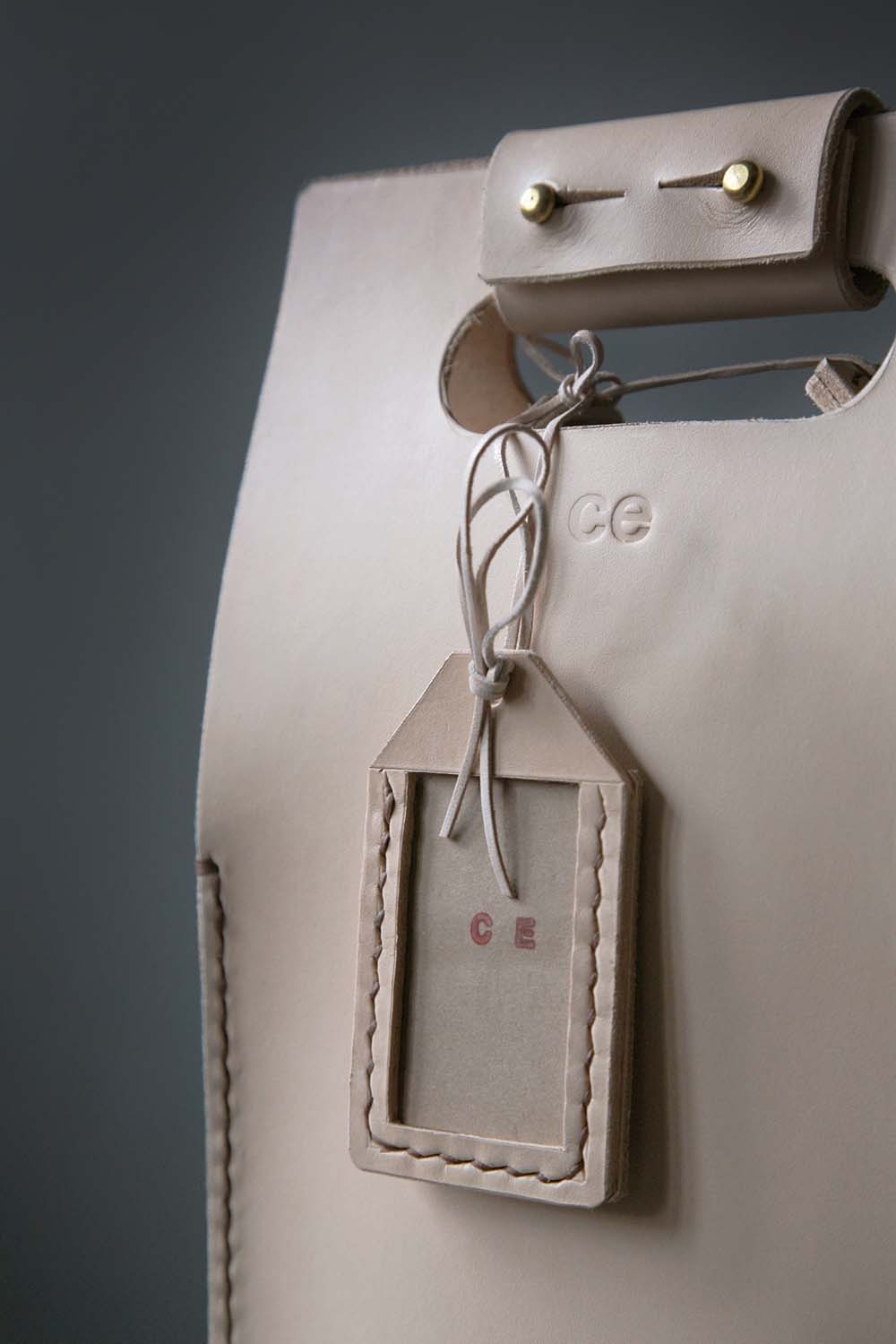 Bottle carrier