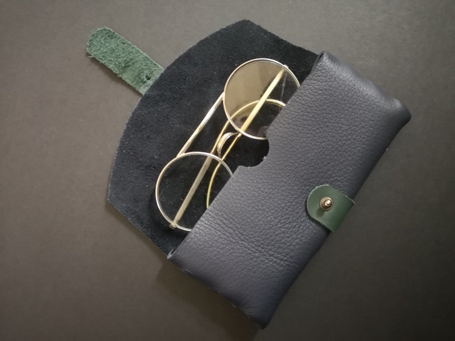 Glasses case